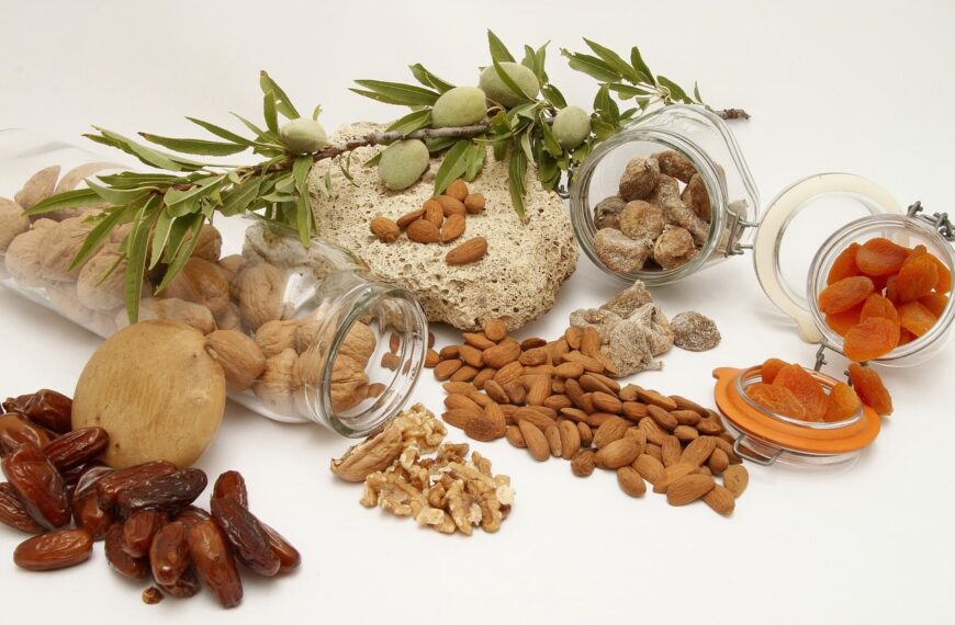 Estos son los beneficios y las mejores horas para consumir frutos secos