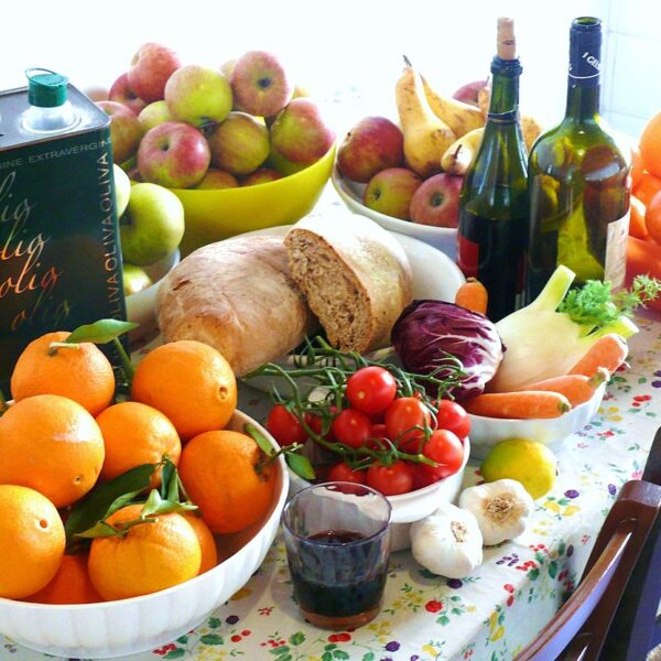 El Poder Nutricional de la Dieta Mediterránea: Una Abundancia de Alimentos Saludables en Tu Supermercado