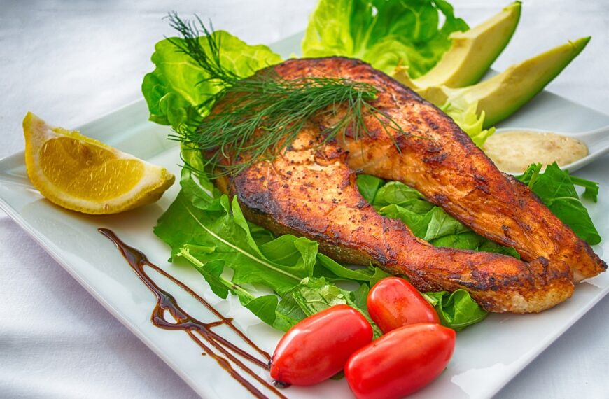 La Eterna Batalla entre el Pescado y la Carne: ¿Cuál es la Mejor Opción?