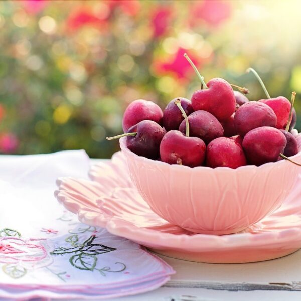 Frutas que Favorecen el Sueño y su Impacto en la Alimentación Sostenible